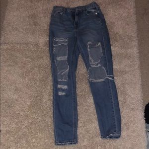 barely worn american eagle mom jeans